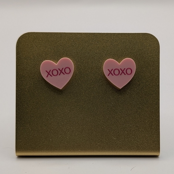 Valentine Conversation Heart XOXO Pink Stud Acrylic Earrings - Picture 2 of 4